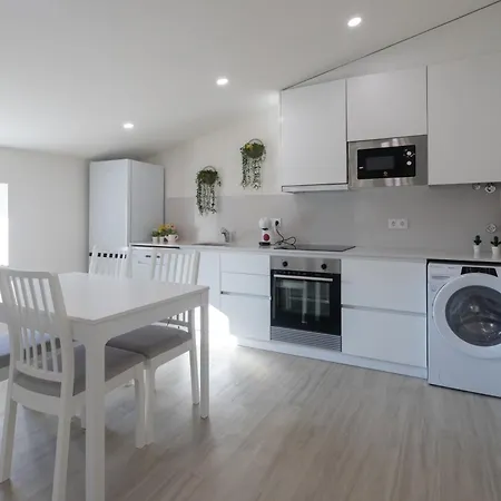 Janela Do Castelo Nyaraló Penela